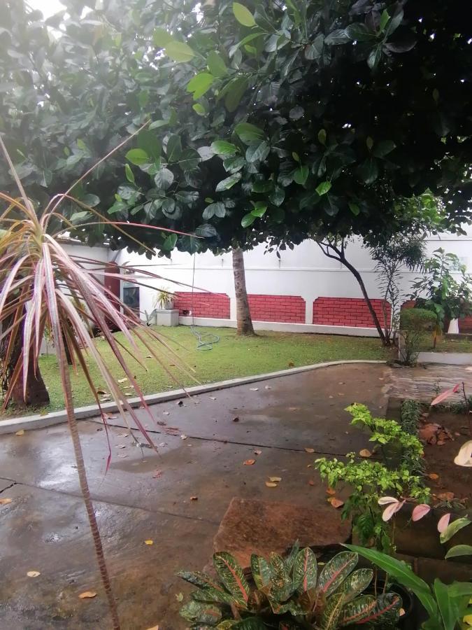 Apartamento Ibis Udawalawe Exterior foto