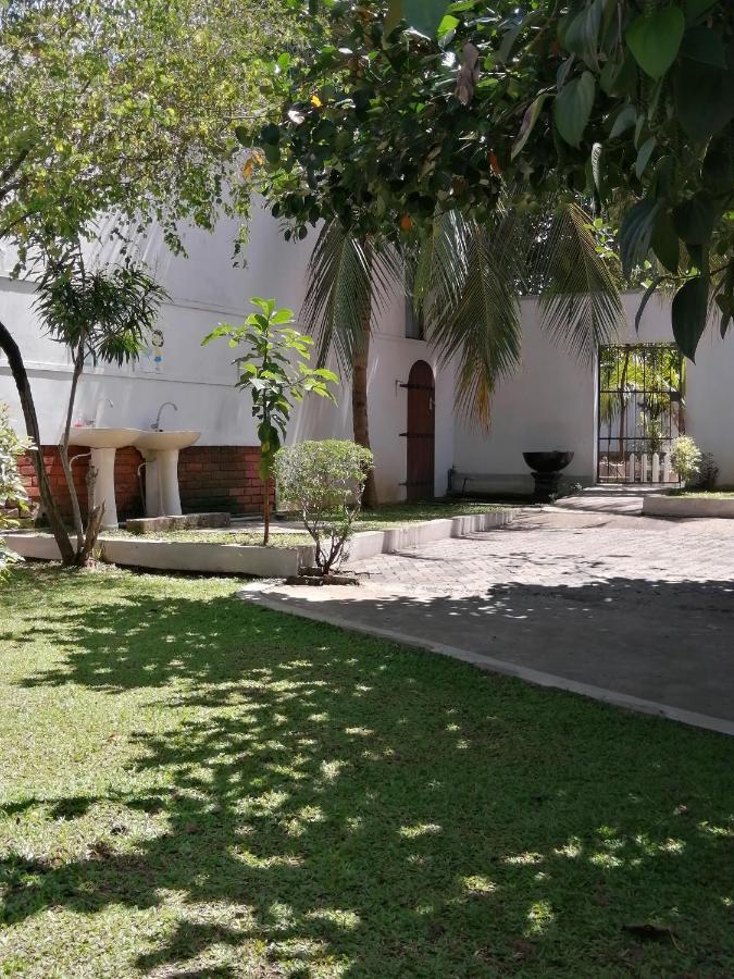 Apartamento Ibis Udawalawe Exterior foto